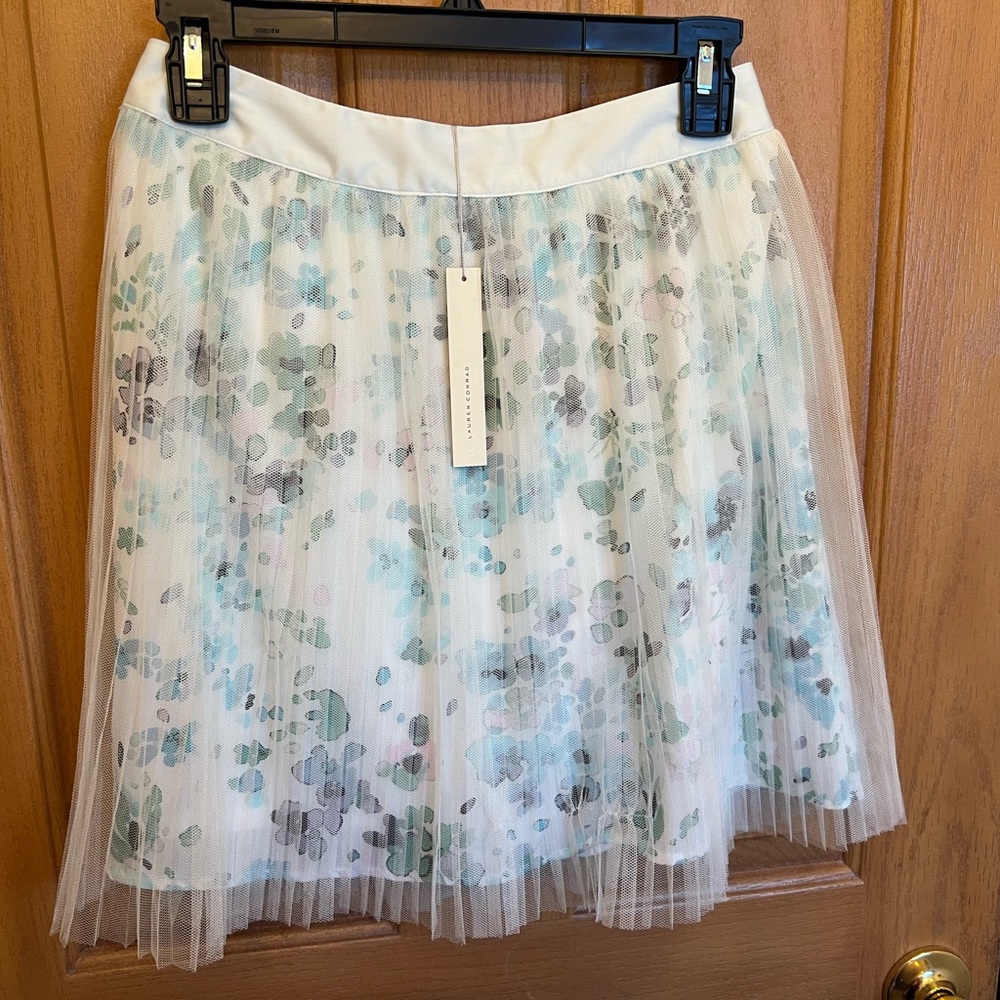 NWT LC Lauren Conrad Pleated Tulle Skirt Size Small